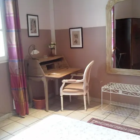 Le Clos Du Rempart Nocleg ze śniadaniem Awinion